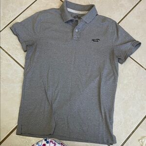 648. Hollister polo shirt size medium
